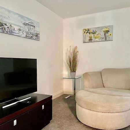 No12-Luxe Living Guest Apartment- 1 Bed-Garden-Private Parking-Wifi-Beach-City Свонсі Екстер'єр фото